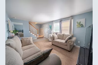 2 Amesbury St, Worcester, MA 01605 - Photo 5