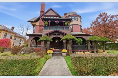1176 Worthington St, Springfield, MA 01109 - Photo 1