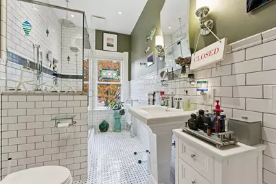 1176 Worthington St, Springfield, MA 01109 - Photo 33