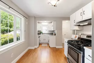 43 Trenton St, Melrose, MA 02176 - Photo 17