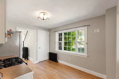 43 Trenton St, Melrose, MA 02176 - Photo 19