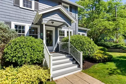 43 Trenton St, Melrose, MA 02176 - Photo 5