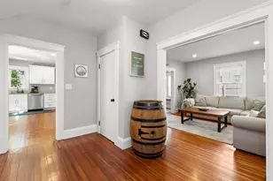 9 Phelps St, Salem, MA 01970 - Photo 3