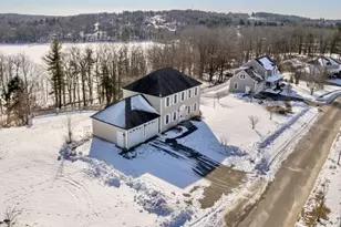 8 Vista Cir, Rutland, MA 01543 - Photo 3
