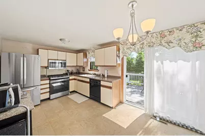16 Lexington Dr, Barnstable, MA 02601 - Photo 3