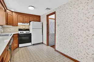 95 Wrenwood St, Springfield, MA 01129 - Photo 21