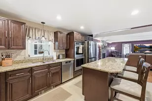 45 Constitution Dr, Leominster, MA 01453 - Photo 15