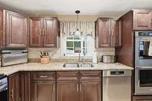 45 Constitution Dr, Leominster, MA 01453 - Photo 13