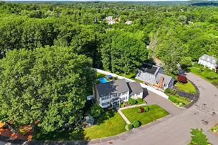 45 Constitution Dr, Leominster, MA 01453 - Photo 3