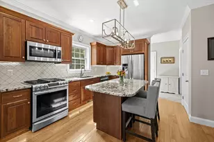 304 Quaker St, Northbridge, MA 01534 - Photo 9