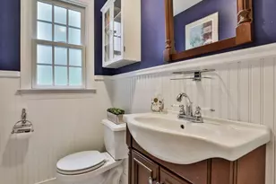33 Reynolds Rd, Wakefield, MA 01880 - Photo 7