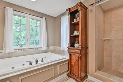 33 Reynolds Rd, Wakefield, MA 01880 - Photo 25
