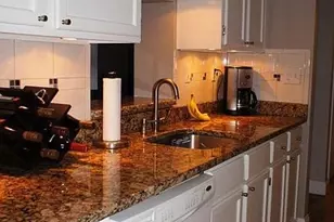 60r Gibson St, Boston, MA 02122 - Photo 5