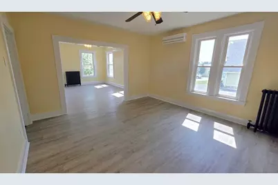 6 Warden St, Worcester, MA 01604 - Photo 7