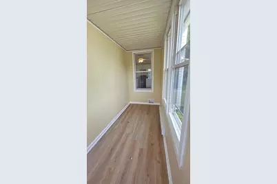 6 Warden St, Worcester, MA 01604 - Photo 5