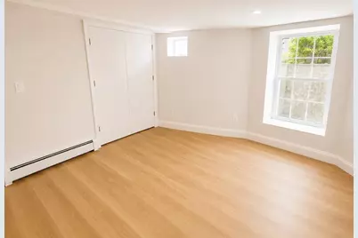 111 Hillsdale Rd #1, Somerville, MA 02144 - Photo 11