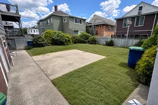 111 Hillsdale Rd, Somerville, MA 02144 - Photo 13