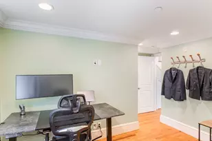8 Brighton St, Boston, MA 02129 - Photo 21