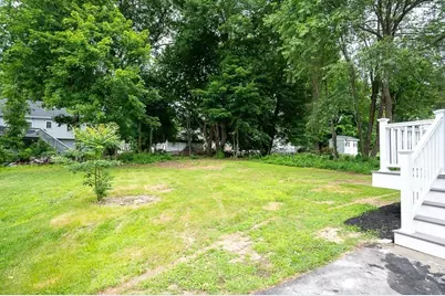 112 Epworth St, Worcester, MA 01610 - Photo 9