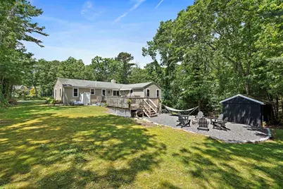 35 Braeburn Ct, Falmouth, MA 02536 - Photo 5