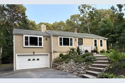 35 Braeburn Ct, Falmouth, MA 02536 - Photo 1
