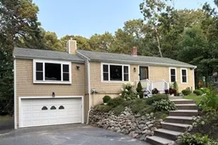 35 Braeburn Ct, Falmouth, MA 02536 - Photo 1