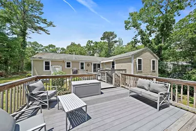 35 Braeburn Ct, Falmouth, MA 02536 - Photo 3