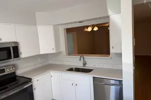 330 Sunderland Rd, Worcester, MA 01604 - Photo 3