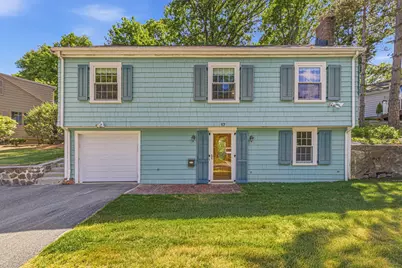 17 Echo St, Melrose, MA 02176 - Photo 1