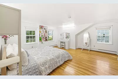 17 Echo St, Melrose, MA 02176 - Photo 15