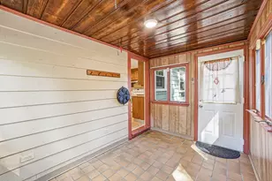 17 Echo St, Melrose, MA 02176 - Photo 9