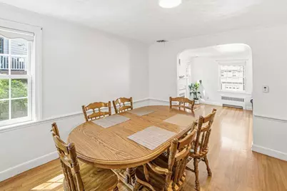 17 Echo St, Melrose, MA 02176 - Photo 5