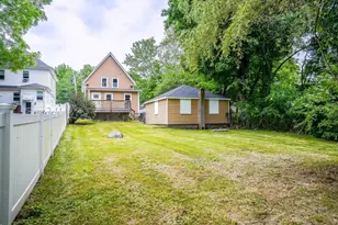 32 Dale St, Franklin, MA 02038 - Photo 11