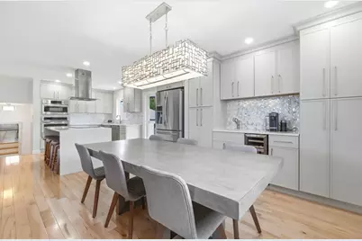 15 Sullivan St, Revere, MA 02151 - Photo 11