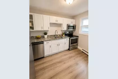19 Westminster St, Worcester, MA 01605 - Photo 7