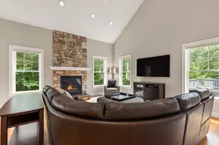 43 Winterberry Ln, Easton, MA 02356 - Photo 5