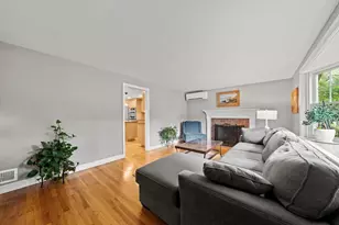 7 Trickett Rd, Lynnfield, MA 01940 - Photo 17