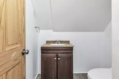 73 Pleasant St, Lowell, MA 01852 - Photo 33