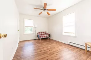 14 Pleasant St, Franklin, MA 02038 - Photo 9