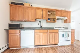 14 Pleasant St, Franklin, MA 02038 - Photo 7