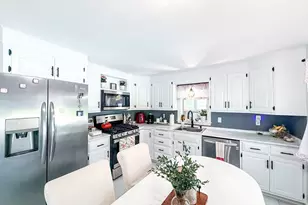 19 Hawthorne Rd, Ashland, MA 01721 - Photo 7