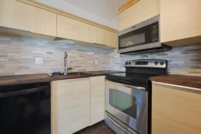 39 West St #A1, Randolph, MA 02368 - Photo 5