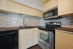39 West St, Randolph, MA 02368 - Photo 5