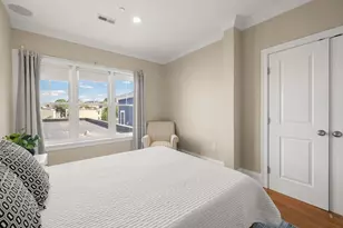 360 W 2nd St, Boston, MA 02127 - Photo 17