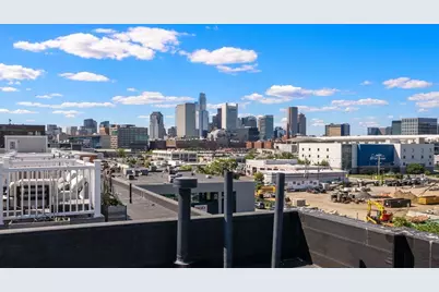 360 W 2nd St #19, Boston, MA 02127 - Photo 29