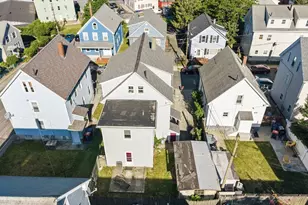 27 Juniper St, New Bedford, MA 02740 - Photo 9