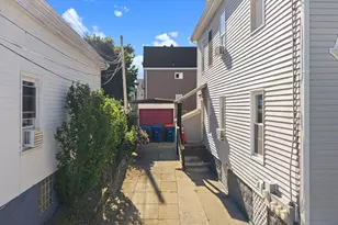 27 Juniper St, New Bedford, MA 02740 - Photo 5