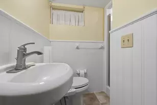 610 Bullard St, Holden, MA 01520 - Photo 35