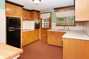 39 Winona St, Peabody, MA 01960 - Photo 9