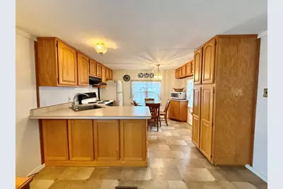 735 Memorial Dr #94, Chicopee, MA 01020 - Photo 11